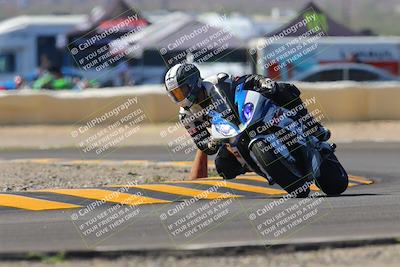 media/Oct-09-2022-SoCal Trackdays (Sun) [[95640aeeb6]]/Turn 2 (1110am)/